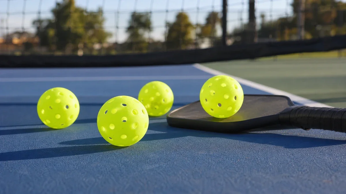 Best Outdoor Pickleball Balls for Real Court Play in 2026