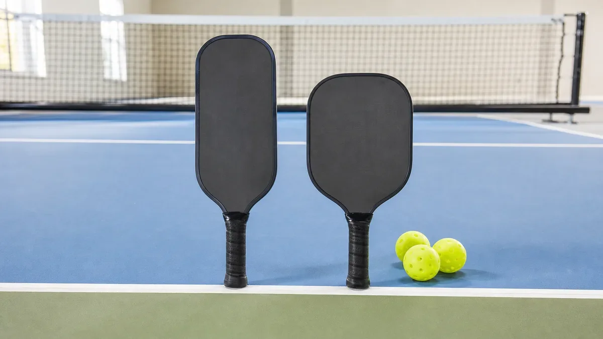 Elongated or Standard Pickleball Paddle: Which Shape Fits Your Game?